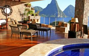 Терраса возле бассейна