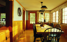 Деревянная отделка столовой