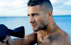 Мужчина с ружьем