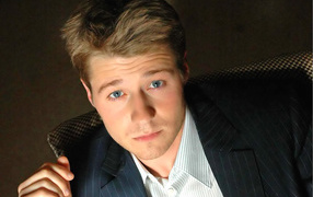 Benjamin McKenzie