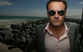 Джулиан МакМэхон