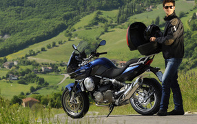 Априлиа НАНА на склоне