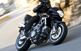 Aprilia Shiver GT 750