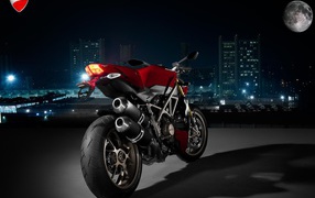 Мотоцикл Ducati