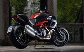 Ducati Monster 1100