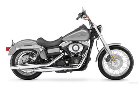 Harley Davidson мощь скорость известность
