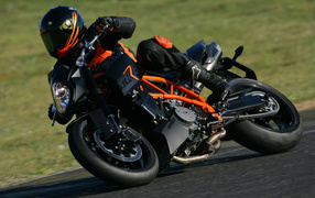 Черный крутой байк