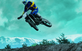 Хьюзаберг FX450 в полете