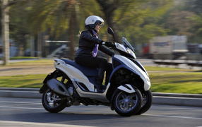  Piaggio MP3 Yourban