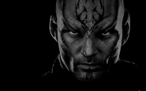 антигирой фильма Звездный путь / Star Trek 2009