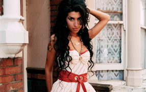 Amy Winehouse in a dress