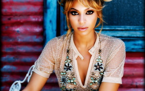 Бьенсе Кноулес