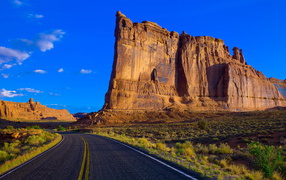 Дорога через пустыню