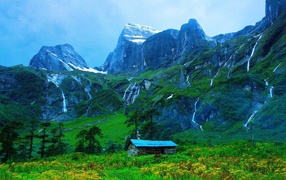 Хижина в горах