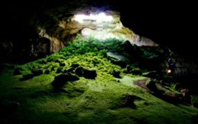 Пещера в Tulelake Калифорния