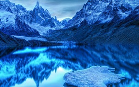 Clear lake high in the mountains