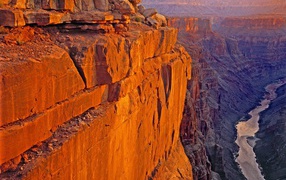 Крутой обрыв