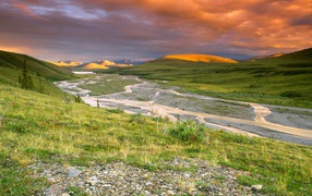 Холмистая долина