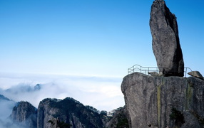 Горы в облаках