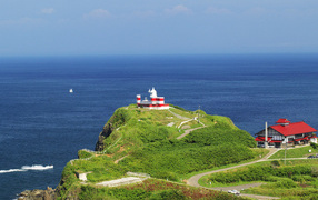 Маяк на берегу