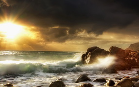 Неспокойное море