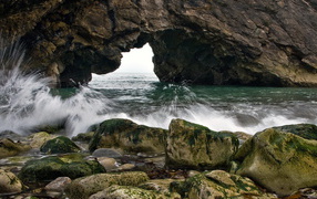 Прибрежные скалы