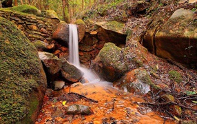 Ручей и камни