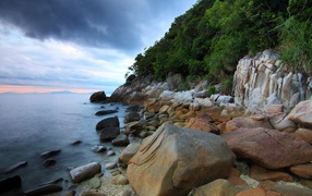 Берег острова