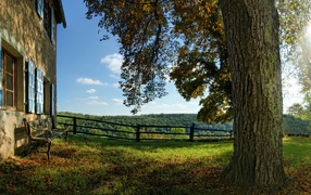 Дом на вершине холма