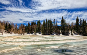 Замерзшее озеро