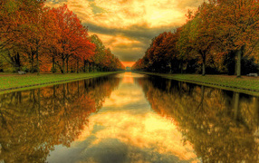 Пруд в парке