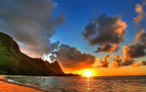 Побережье на закате