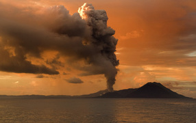 Вулкан Тавурвур, Новая Гвинея