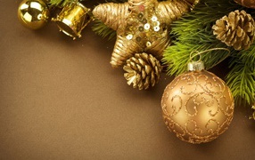 Новогодние игрушки