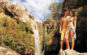 Наедине у водопада