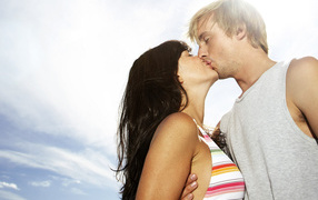 Жаркий поцелуй