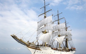 Судно приключения