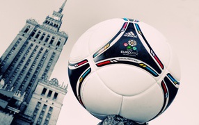 Мяч Чемпионата Европы по футболу 2012