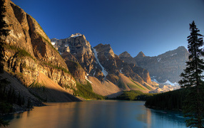 Lake in the mountains of Canada