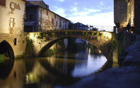 Мост через реку