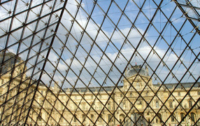 Лувр музей в Париже
