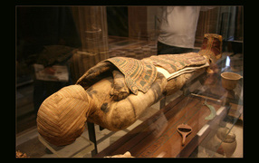 Мумия в Лувре