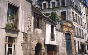 Улочка в Париже