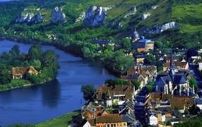 Деревня на берегу Сены