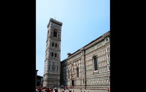 Странная башня