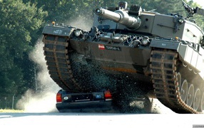 Austrian tank Leopard 2