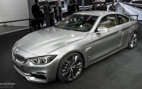 Серебряная BMW M4