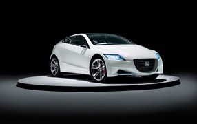 Белая Honda CR-Z