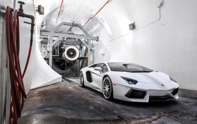 Lamborghini Aventador спортивный автомобиль