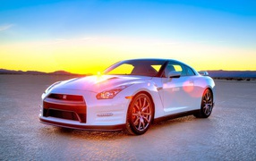 White Nissan sunset